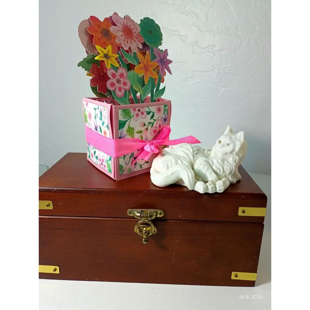 White Porcelain Persian Cat Figurine Japan Mid 20th Century~Vintage~